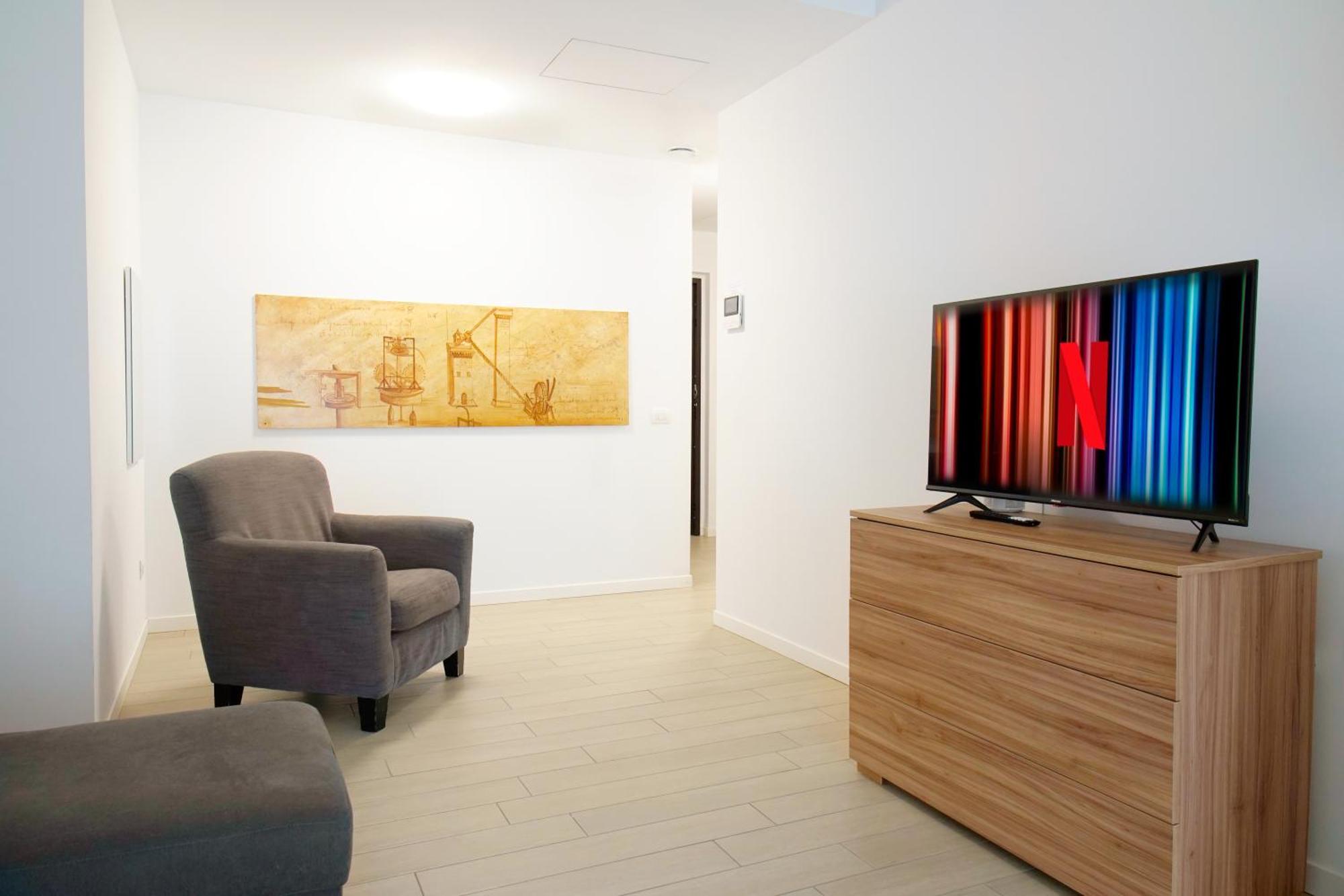 Casa Ideale Tim Appartmanti Moderni Vicina Al Centro Lecco Exterior foto